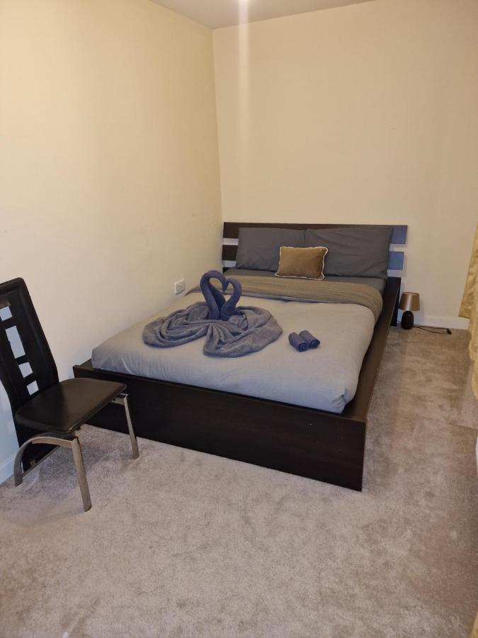 Ko 3 Bed House Apartment Dartford Bagian luar foto